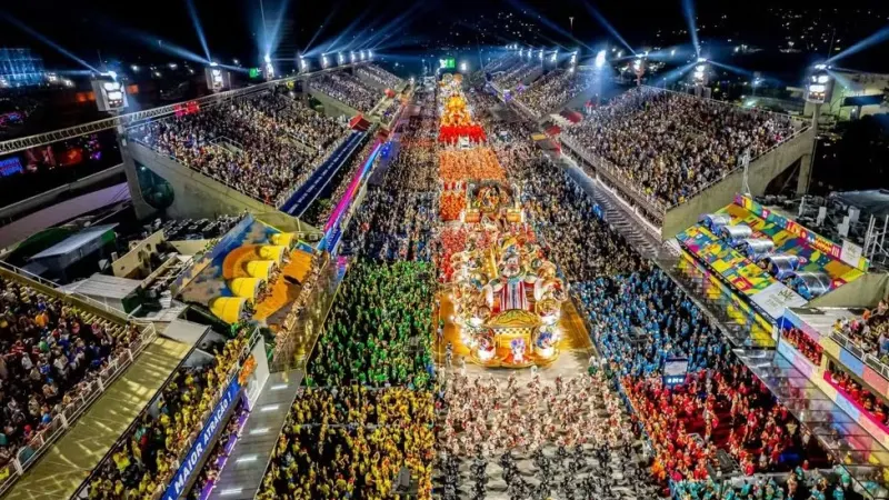 Carnaval 2025 no Brasil: expectativa de aumento nas vendas do comércio