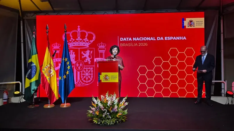 Embaixadora Consuelo Femenía Guardiola em evento diplomático em Brasília